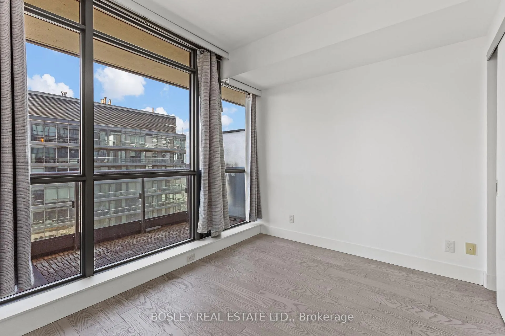 Photo 15 of Unit 1807, 8 Charlotte Street, Toronto, Waterfront Communities — HOMEH