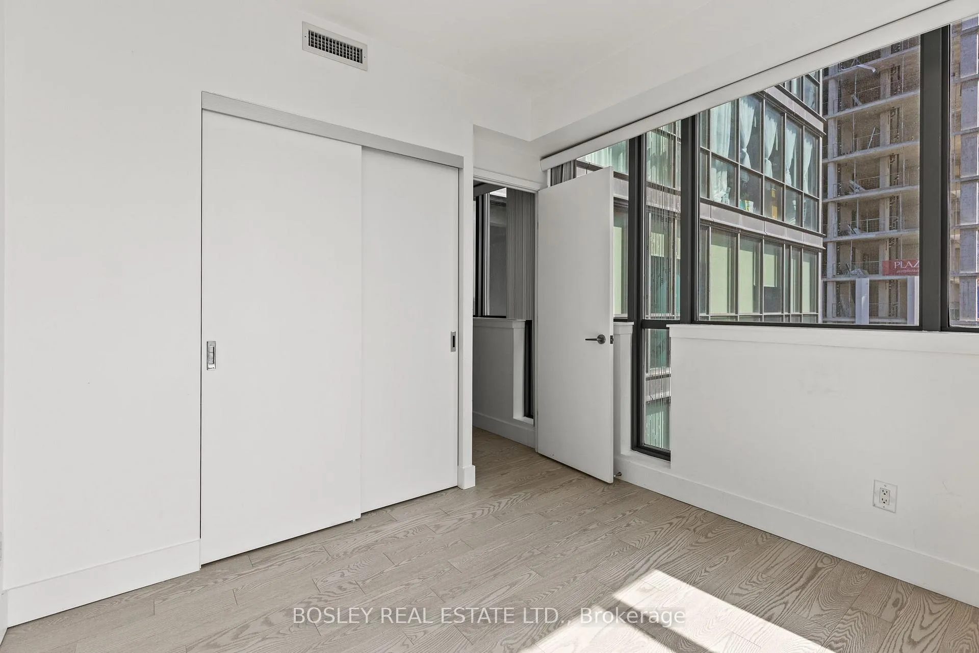 Photo 22 of Unit 1807, 8 Charlotte Street, Toronto, Waterfront Communities — HOMEH