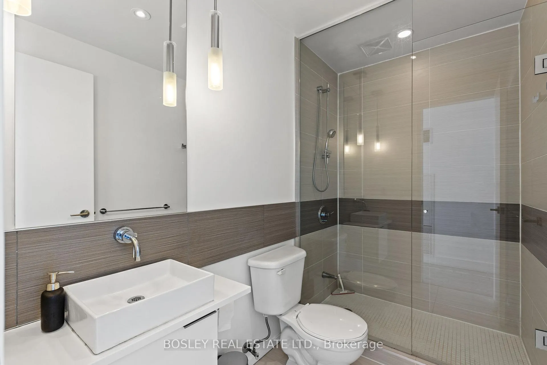 Photo 23 of Unit 1807, 8 Charlotte Street, Toronto, Waterfront Communities — HOMEH