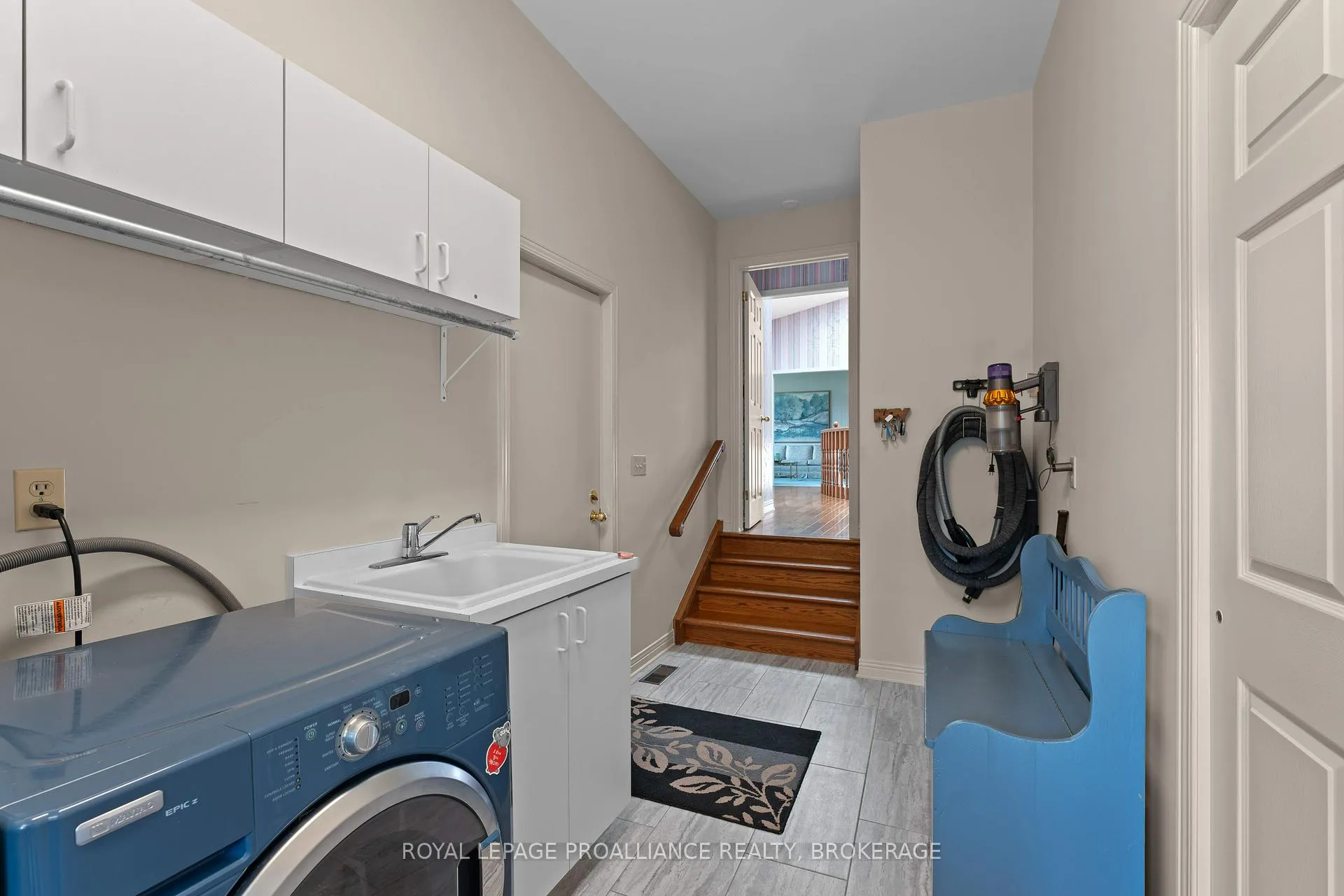 Photo 19 of 1673 St. Lawrence Avenue, Kingston, Kingston East (incl CFB Kingston) — HOMEH