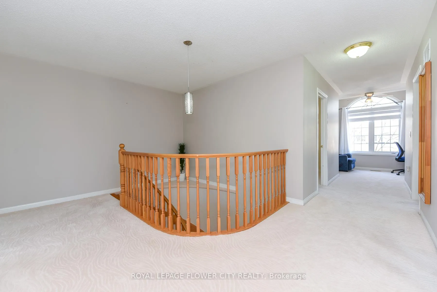 Photo 20 of 19 Maldives Crescent N, Brampton, Vales of Castlemore — HOMEH