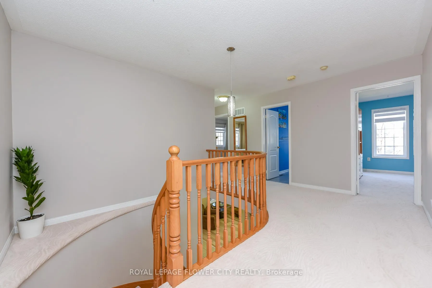 Photo 21 of 19 Maldives Crescent N, Brampton, Vales of Castlemore — HOMEH