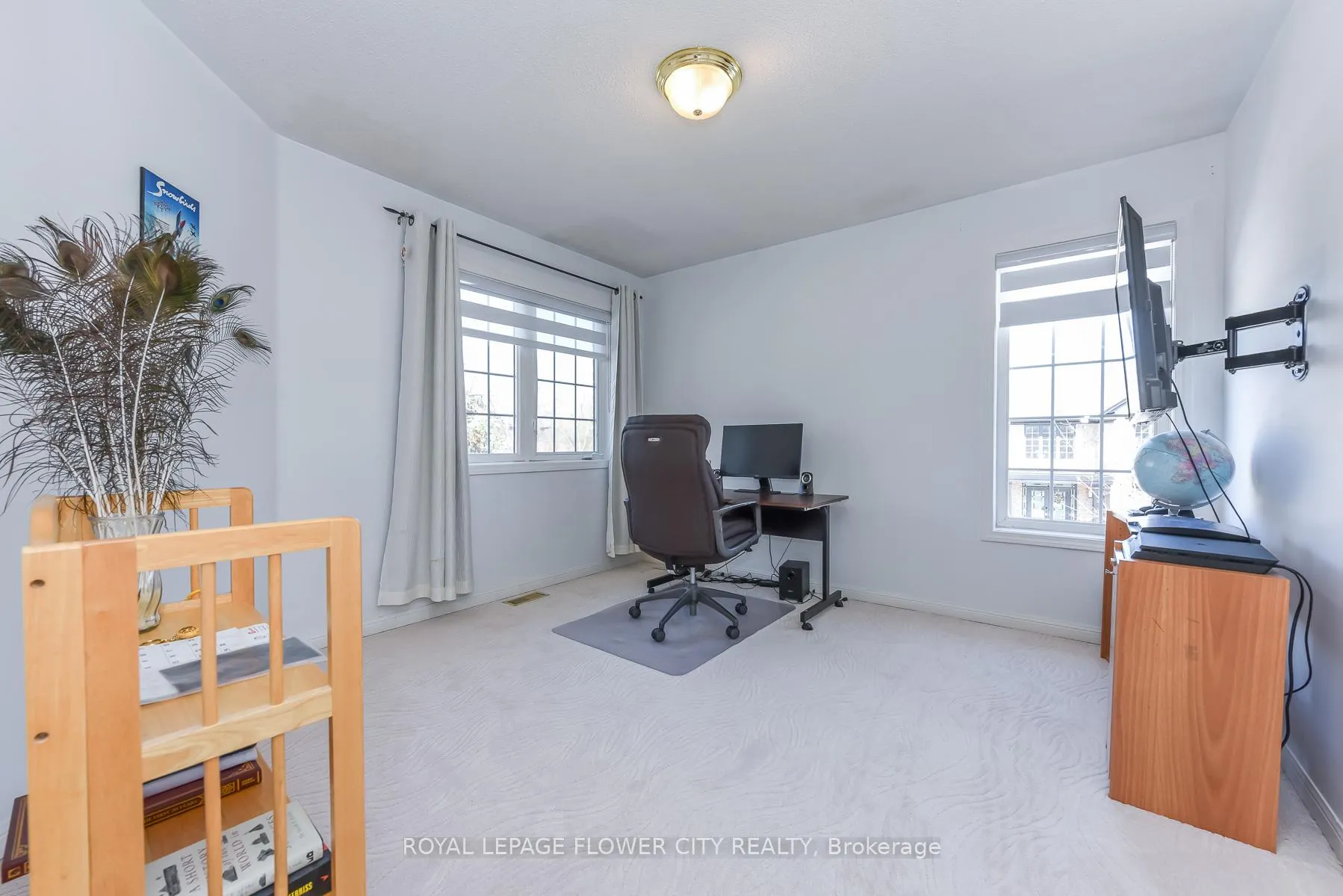 Photo 25 of 19 Maldives Crescent N, Brampton, Vales of Castlemore — HOMEH