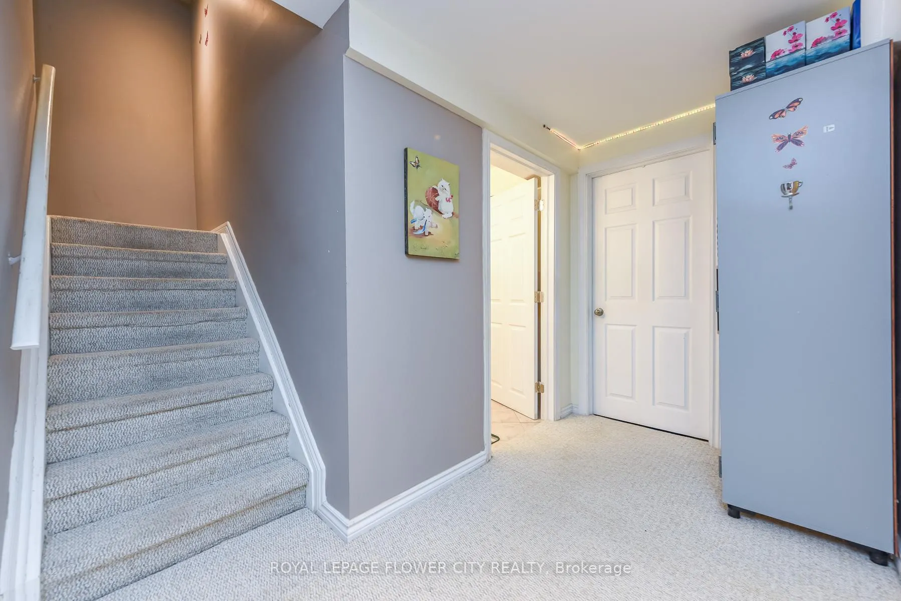 Photo 35 of 19 Maldives Crescent N, Brampton, Vales of Castlemore — HOMEH