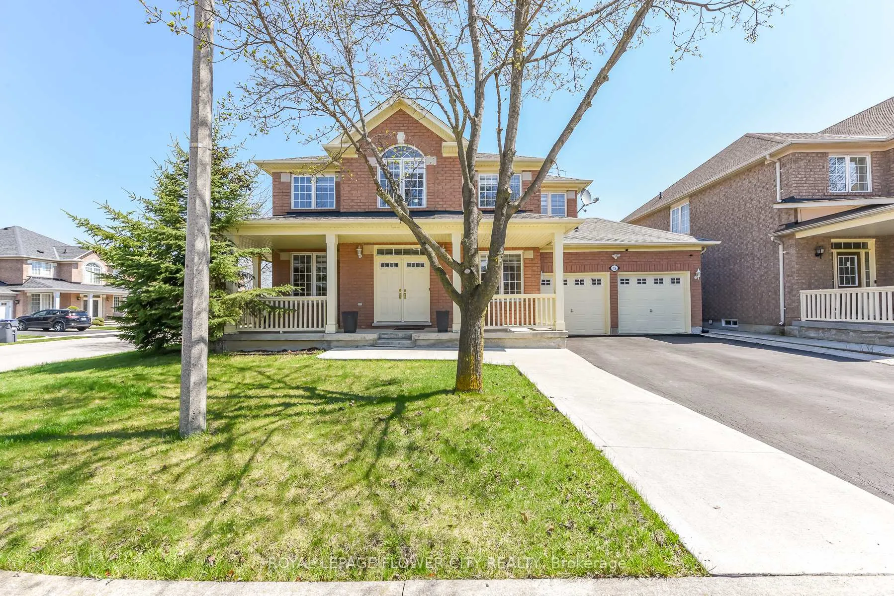 Photo 39 of 19 Maldives Crescent N, Brampton, Vales of Castlemore — HOMEH