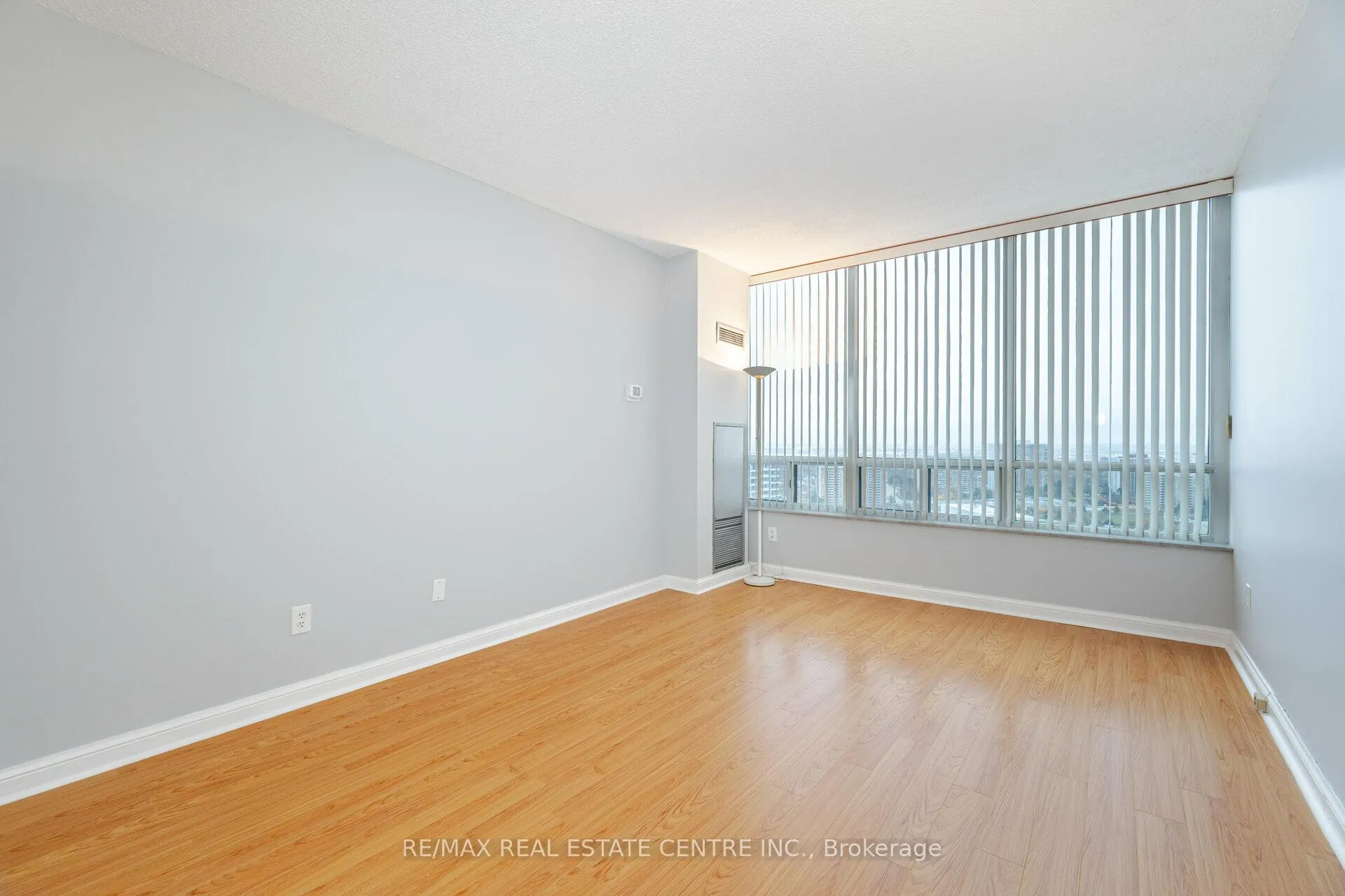 Photo 18 of Unit PH 2502, 22 Hanover Road, Brampton, Queen Street Corridor — HOMEH
