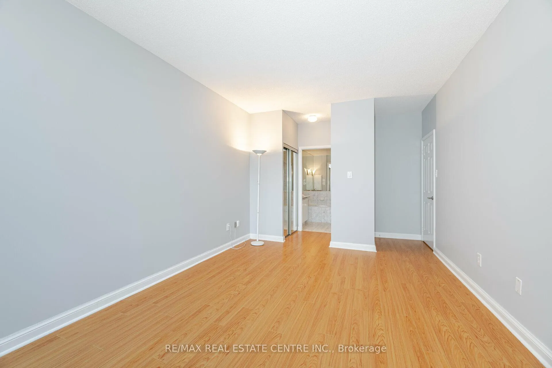 Photo 19 of Unit PH 2502, 22 Hanover Road, Brampton, Queen Street Corridor — HOMEH