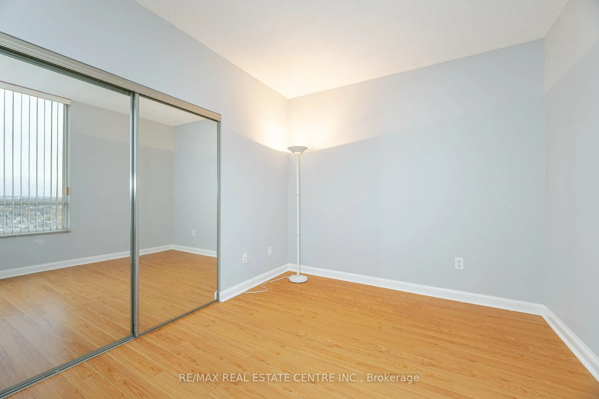 Photo 25 of Unit PH 2502, 22 Hanover Road, Brampton, Queen Street Corridor — HOMEH