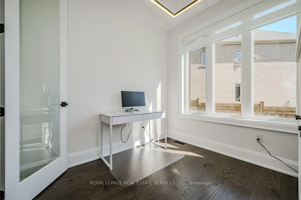 Photo 8 of 2383 Irene Crescent, Oakville, Glen Abbey — HOMEH