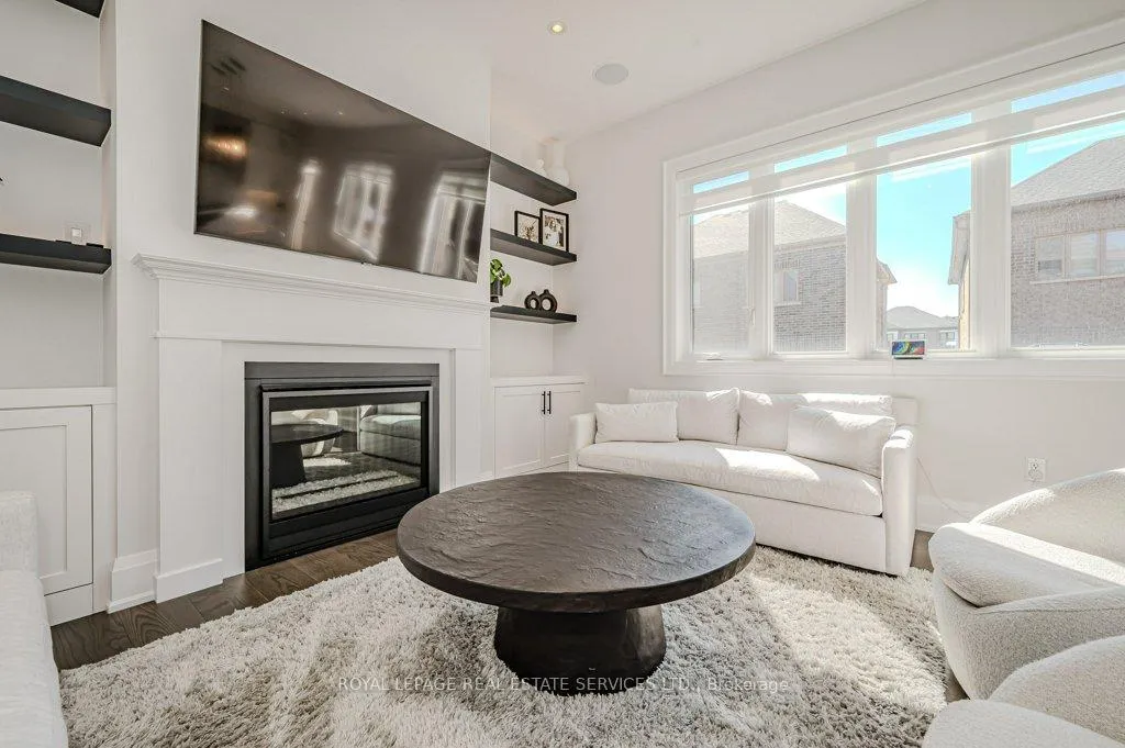 Photo 12 of 2383 Irene Crescent, Oakville, Glen Abbey — HOMEH
