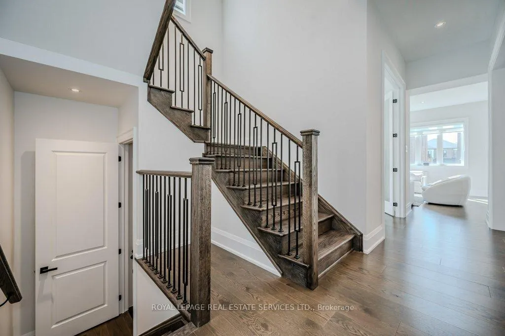 Photo 19 of 2383 Irene Crescent, Oakville, Glen Abbey — HOMEH