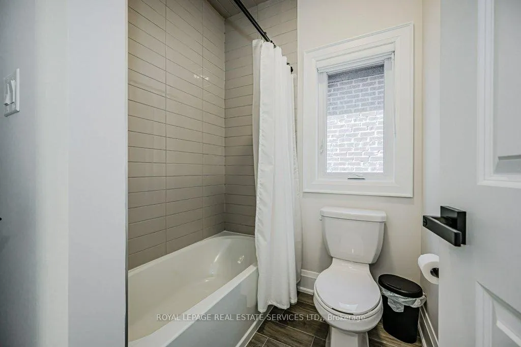 Photo 28 of 2383 Irene Crescent, Oakville, Glen Abbey — HOMEH