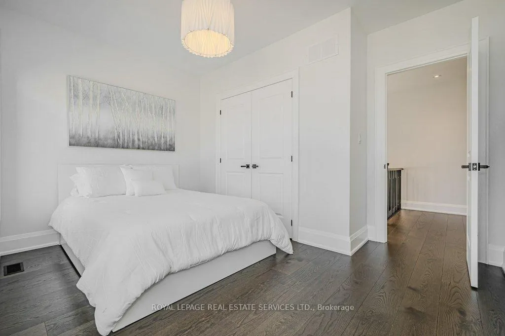 Photo 33 of 2383 Irene Crescent, Oakville, Glen Abbey — HOMEH