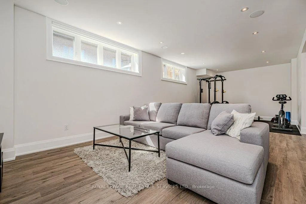 Photo 40 of 2383 Irene Crescent, Oakville, Glen Abbey — HOMEH