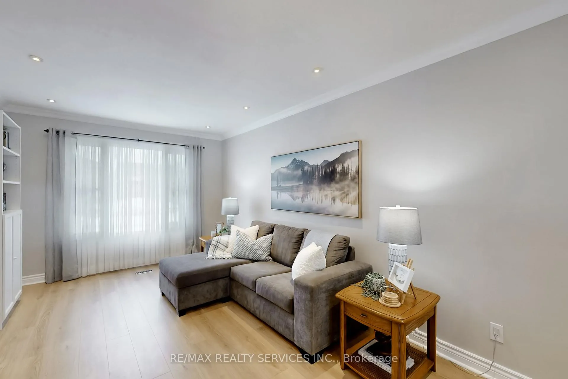 Photo 8 of 49 Mikado Crescent, Brampton, Central Park — HOMEH