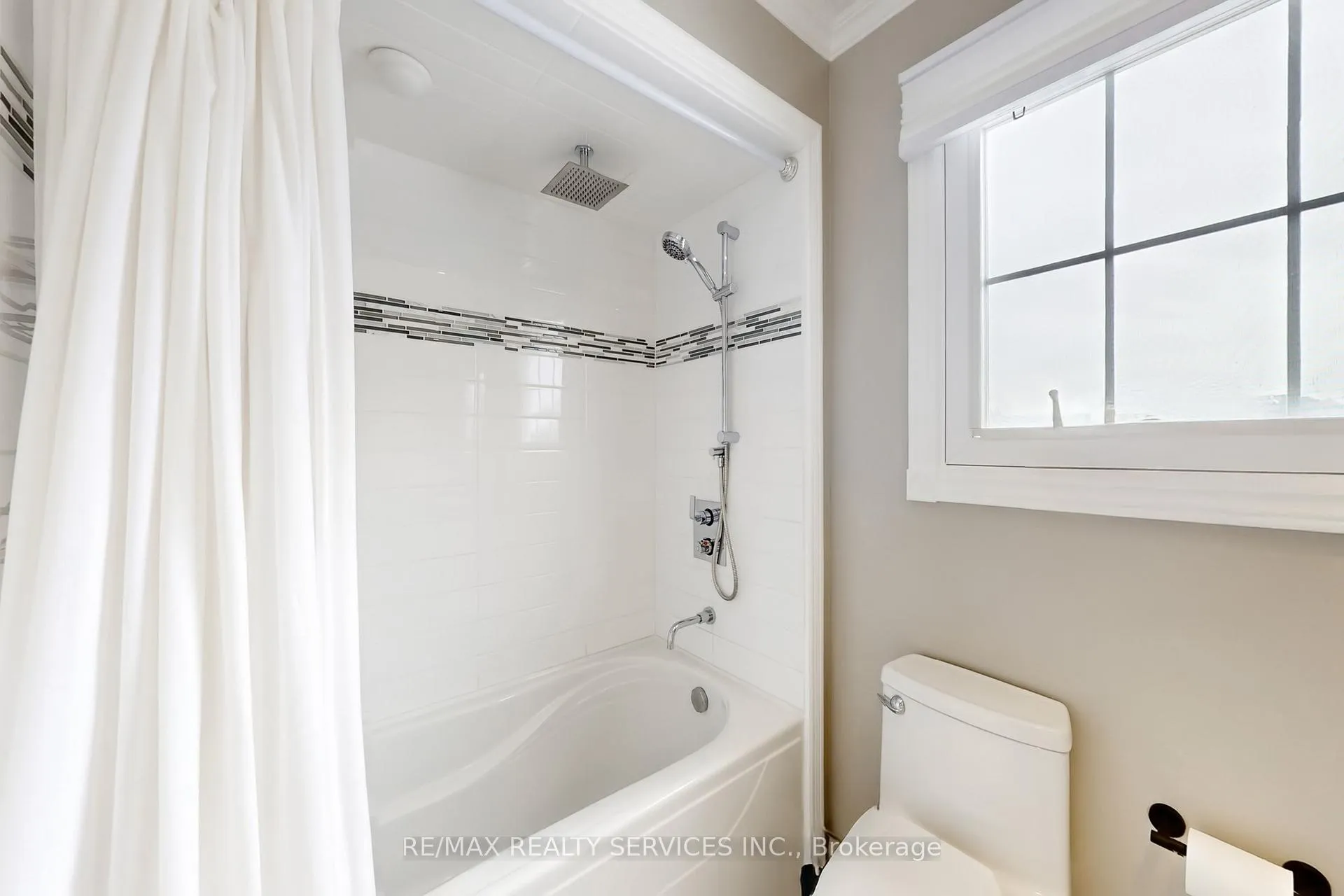 Photo 40 of 49 Mikado Crescent, Brampton, Central Park — HOMEH