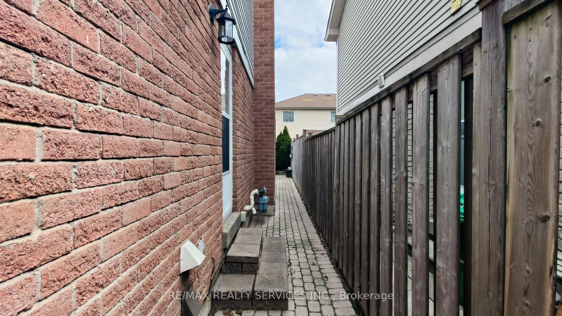 Photo 45 of 49 Mikado Crescent, Brampton, Central Park — HOMEH