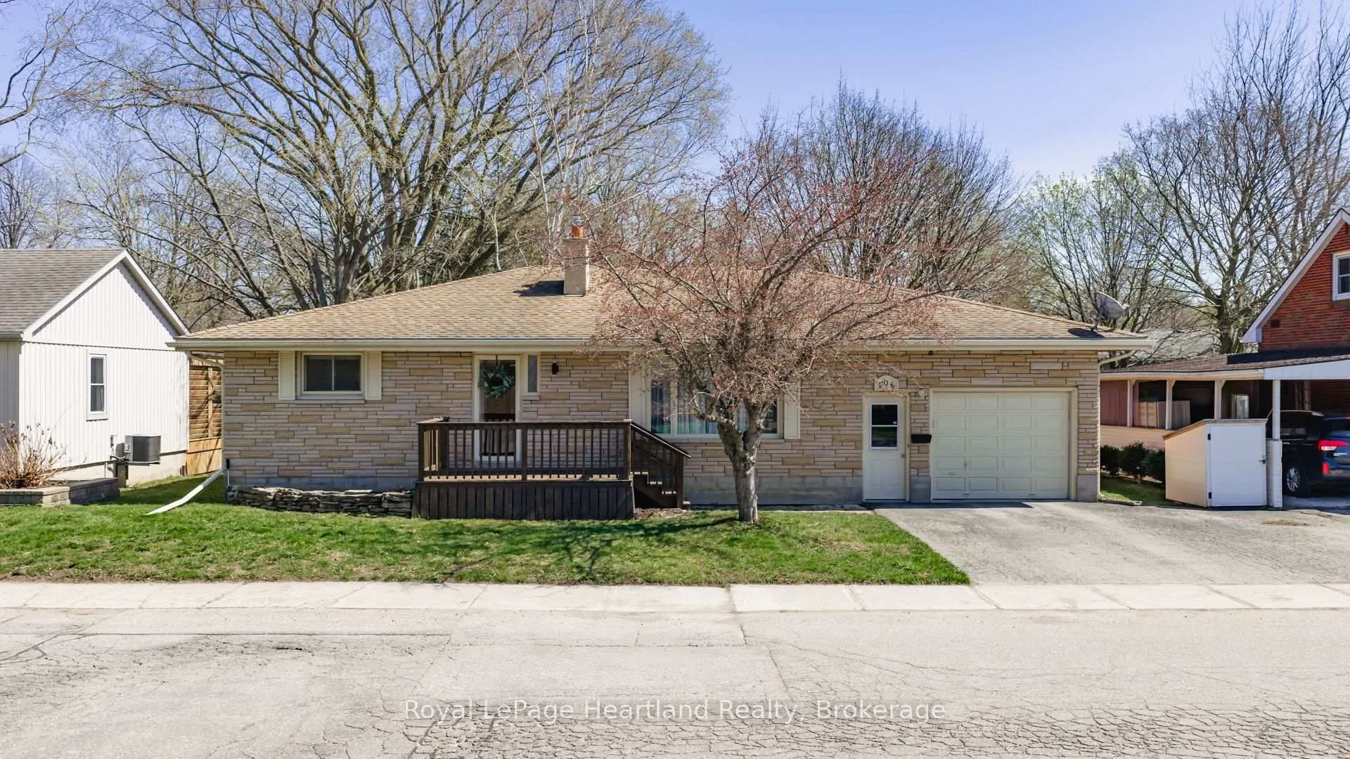 Photo 1 of 106 Oxford Street, Goderich, Goderich (Town) — HOMEH