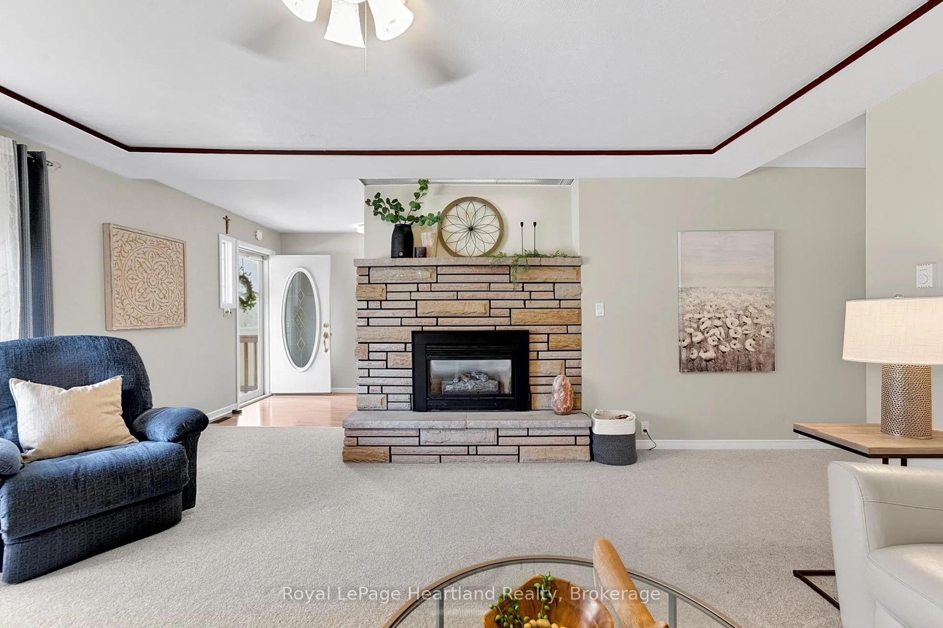 Photo 9 of 106 Oxford Street, Goderich, Goderich (Town) — HOMEH