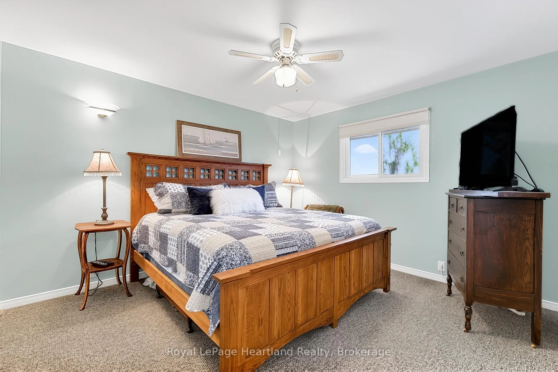 Photo 16 of 106 Oxford Street, Goderich, Goderich (Town) — HOMEH