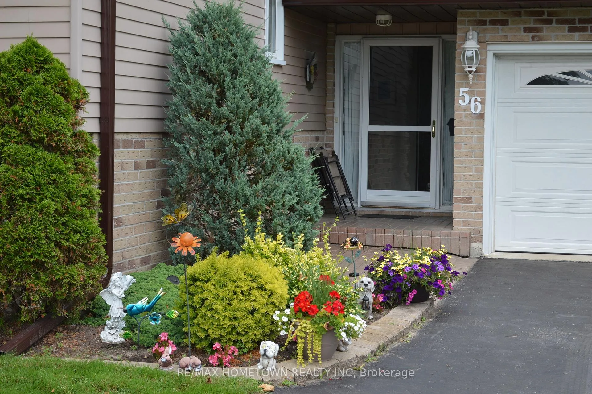 Photo 3 of 56 Cambridge Crescent, Brockville — HOMEH