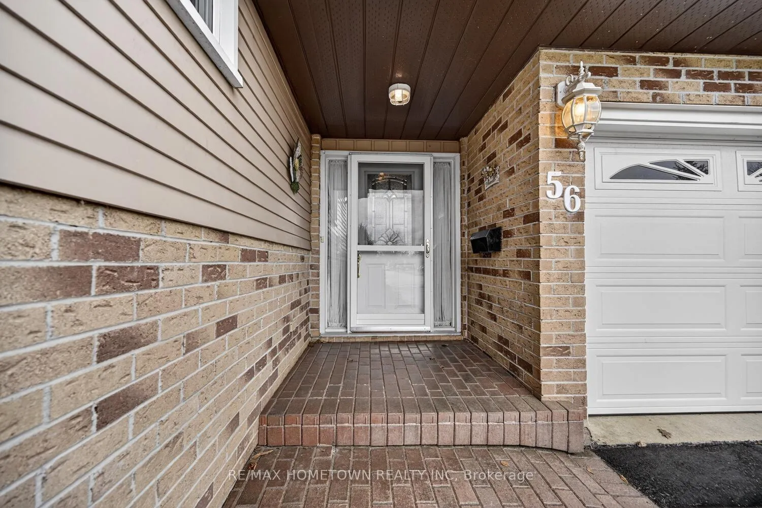 Photo 4 of 56 Cambridge Crescent, Brockville — HOMEH