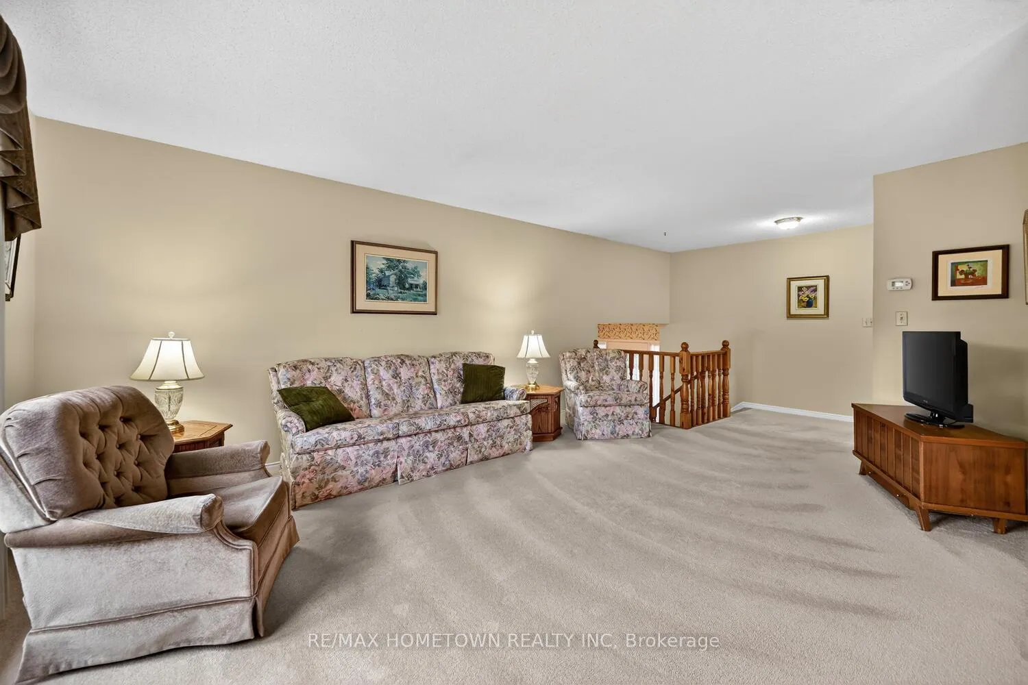 Photo 9 of 56 Cambridge Crescent, Brockville — HOMEH