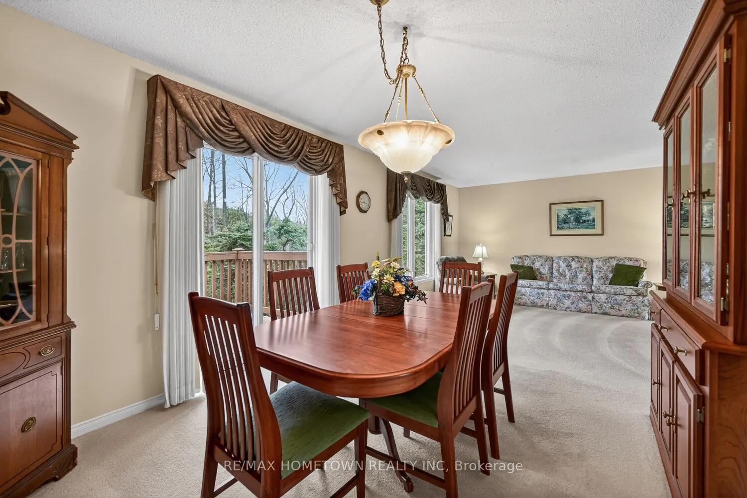 Photo 12 of 56 Cambridge Crescent, Brockville — HOMEH