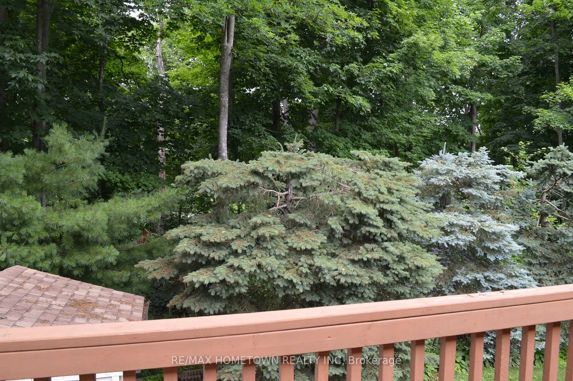 Photo 40 of 56 Cambridge Crescent, Brockville — HOMEH