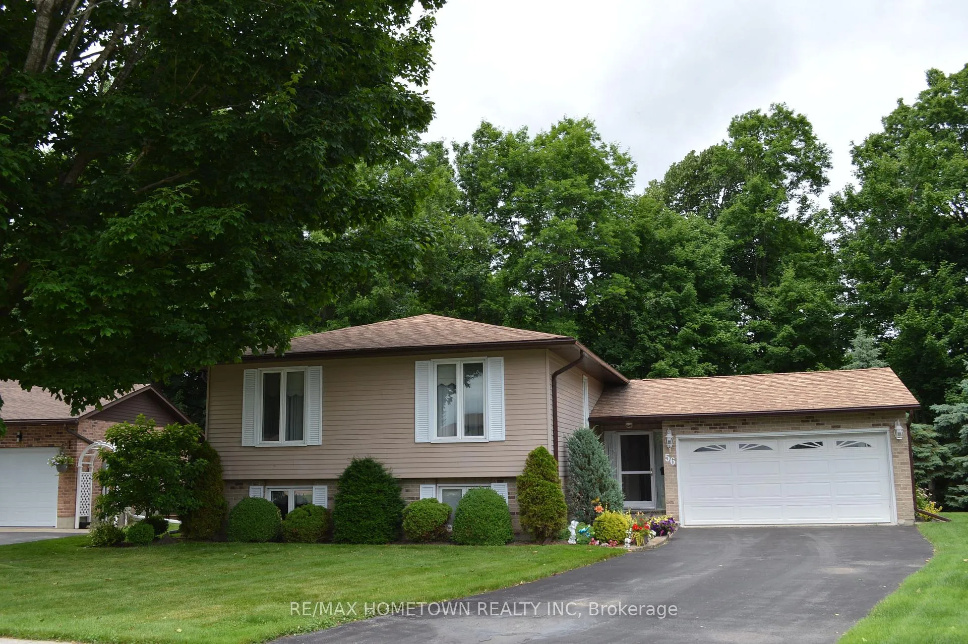 Photo 43 of 56 Cambridge Crescent, Brockville — HOMEH