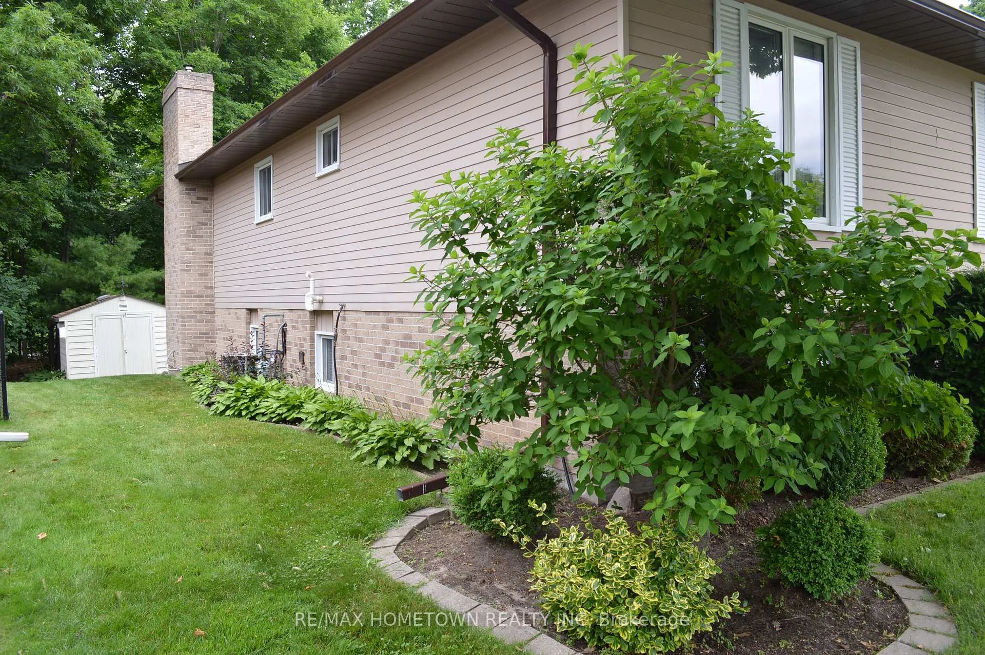 Photo 49 of 56 Cambridge Crescent, Brockville — HOMEH