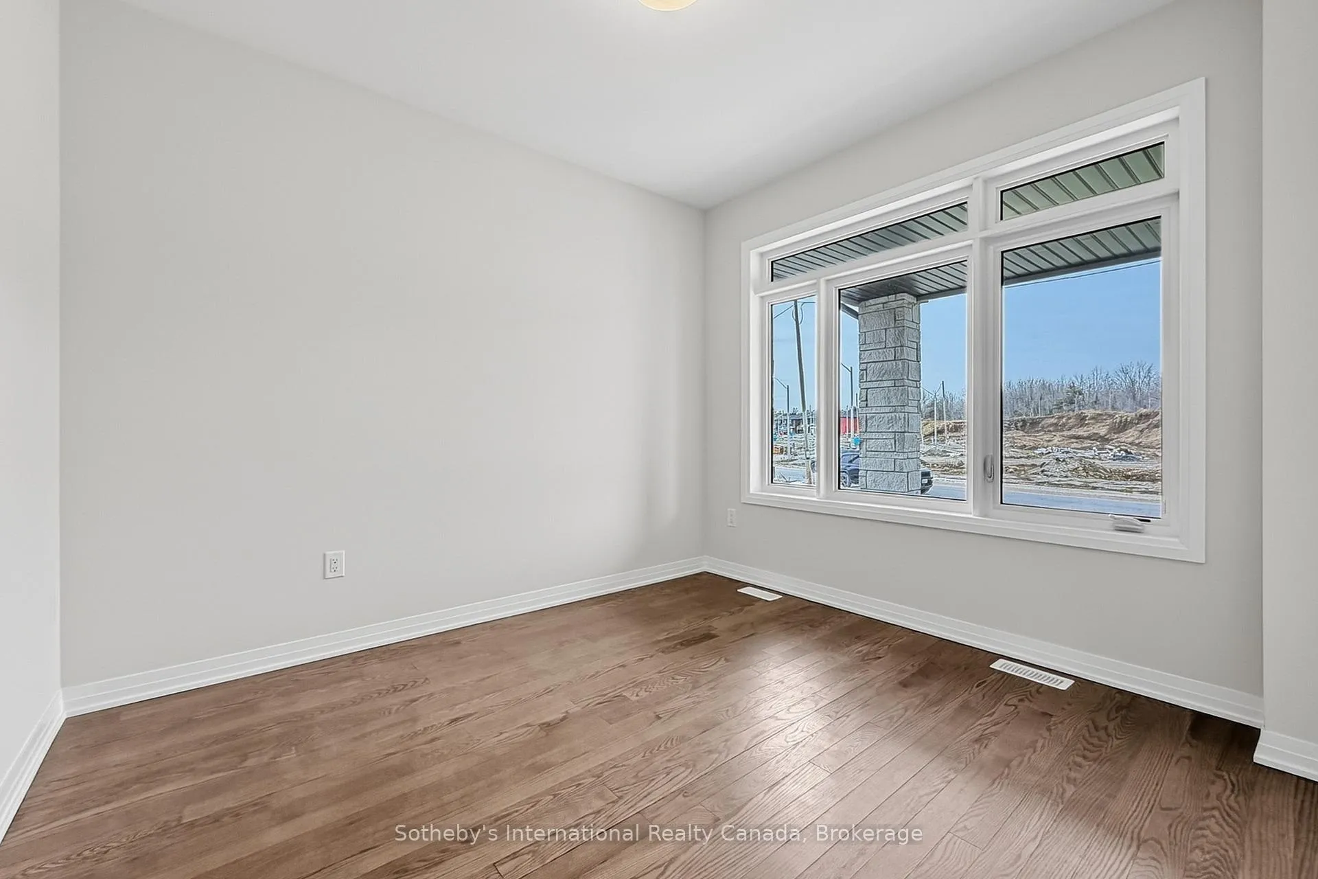 Photo 3 of 3109 Searidge Street, Severn, West Shore — HOMEH