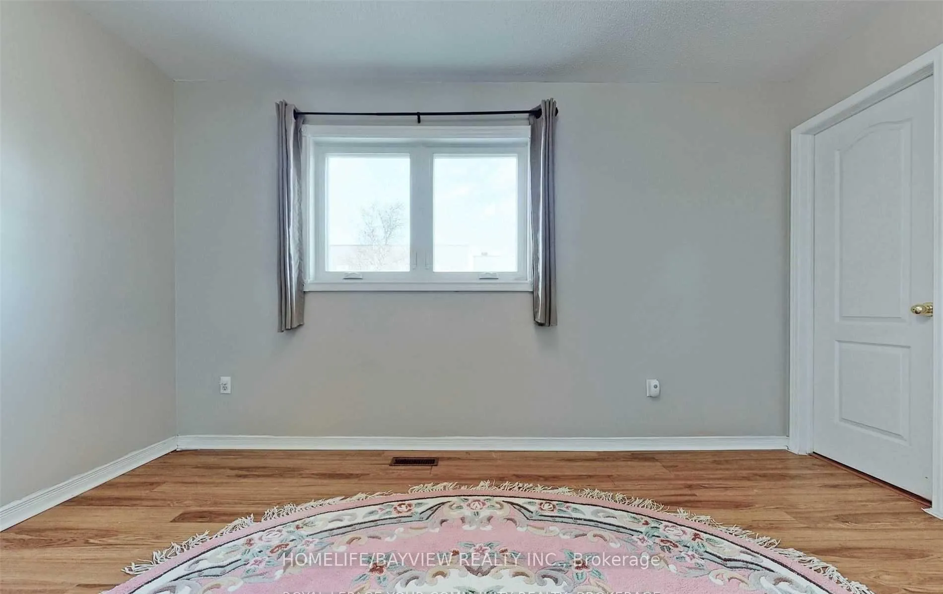 Photo 11 of 35 Wedgewood (first and second floor) Place, Vaughan, Concord — HOMEH