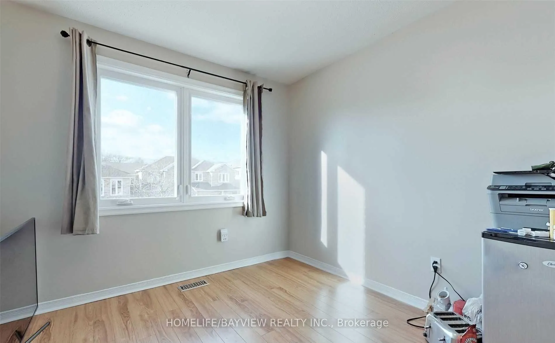 Photo 15 of 35 Wedgewood (first and second floor) Place, Vaughan, Concord — HOMEH