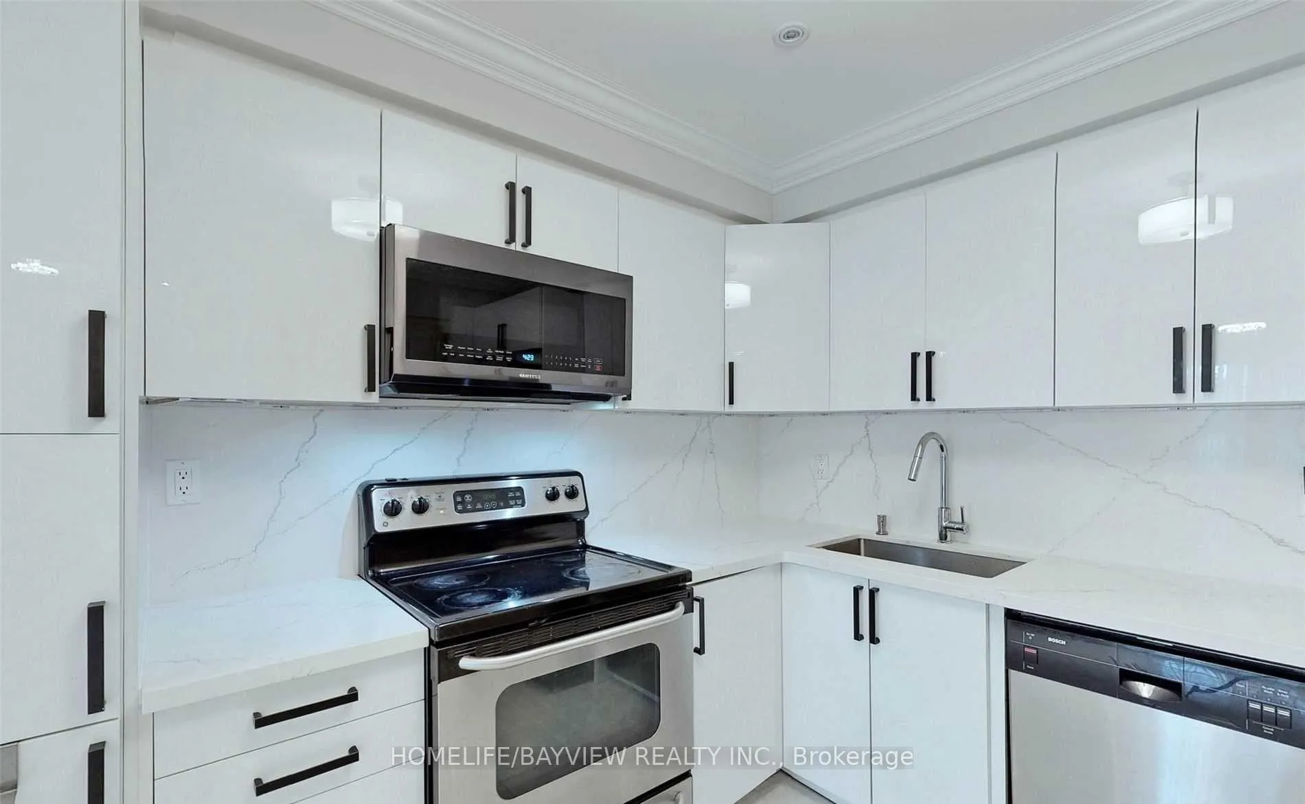 Photo 21 of 35 Wedgewood (first and second floor) Place, Vaughan, Concord — HOMEH