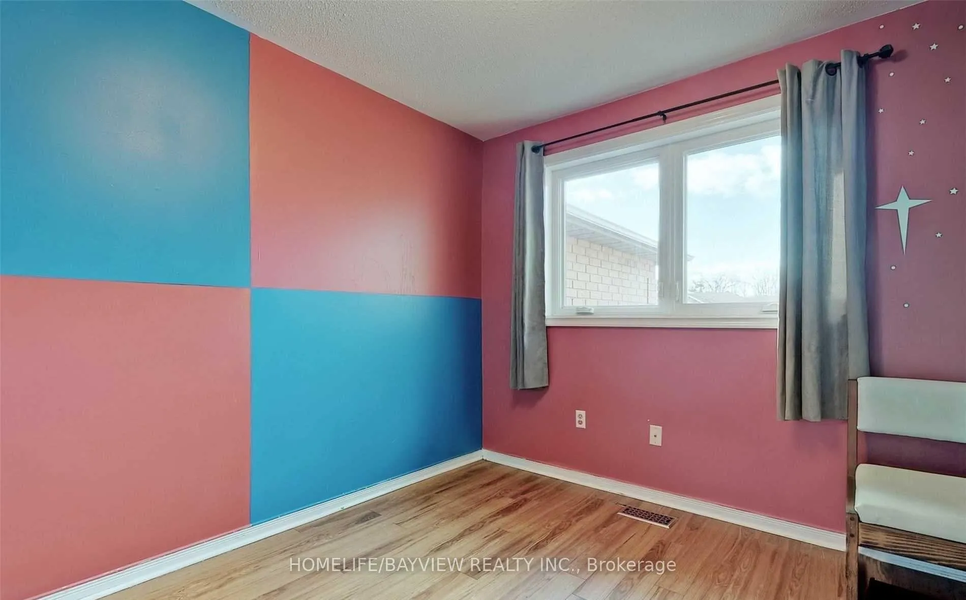 Photo 25 of 35 Wedgewood (first and second floor) Place, Vaughan, Concord — HOMEH