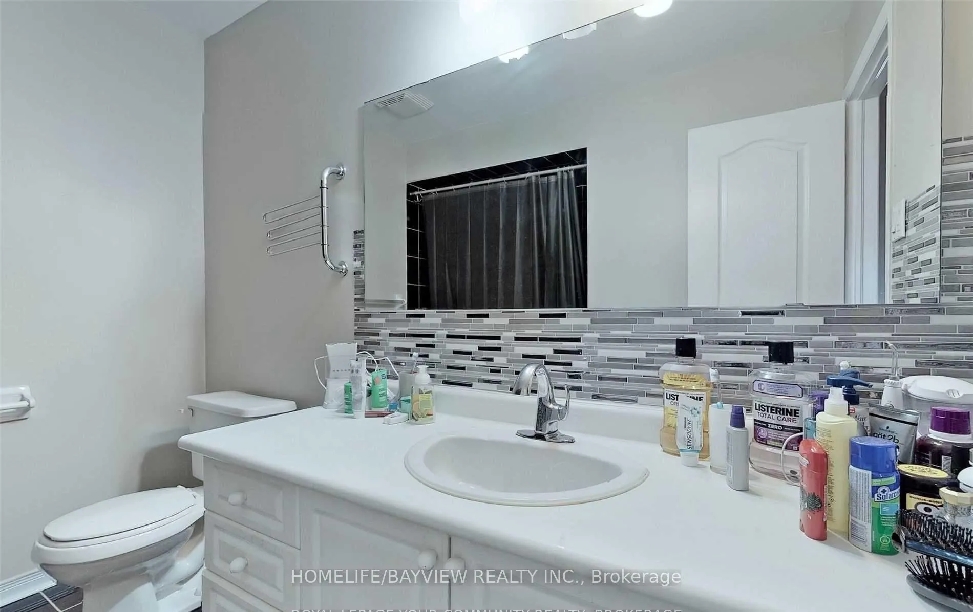 Photo 30 of 35 Wedgewood (first and second floor) Place, Vaughan, Concord — HOMEH