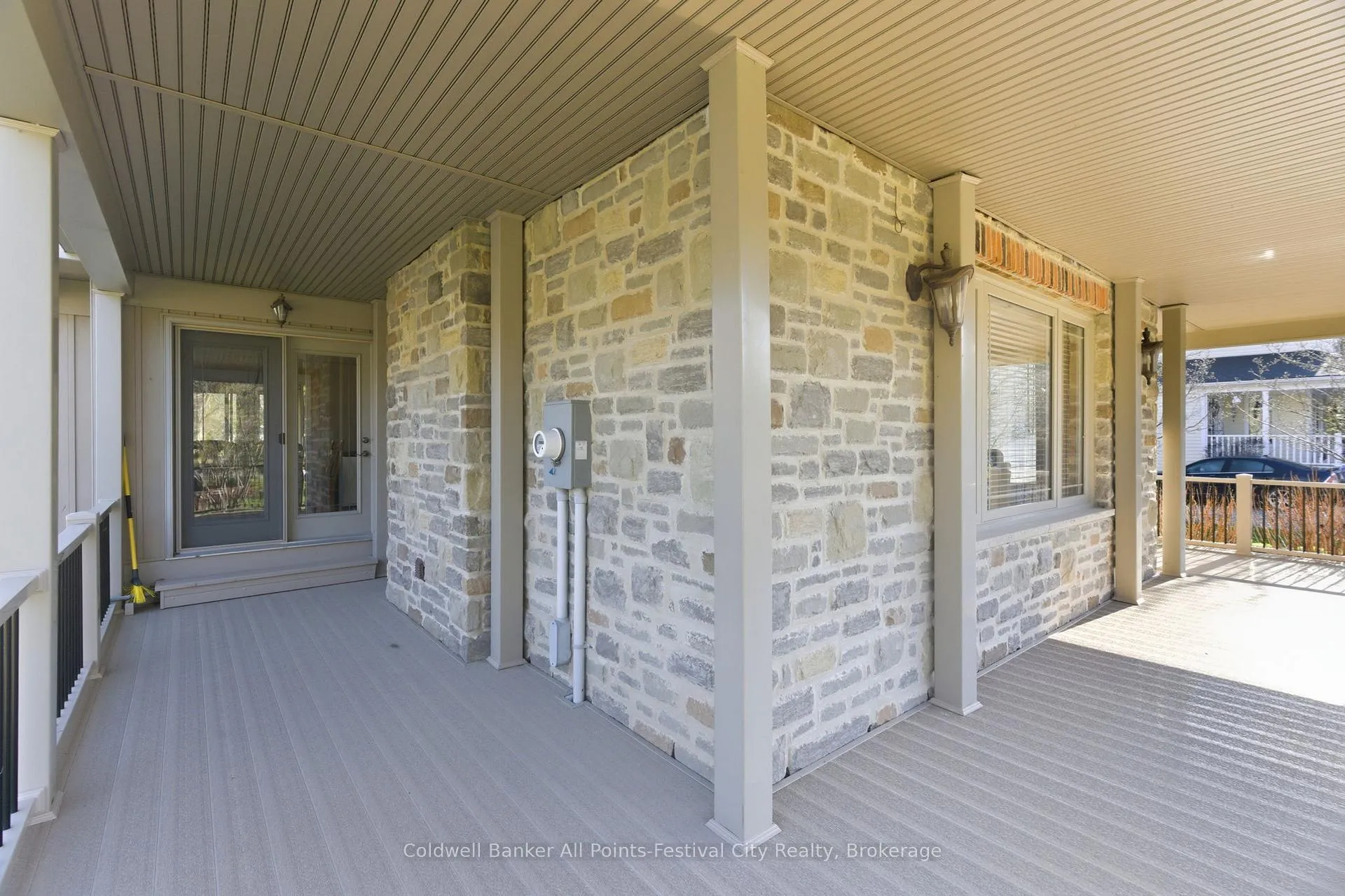 Photo 6 of 35 Jane Street, Bluewater, Bayfield — HOMEH