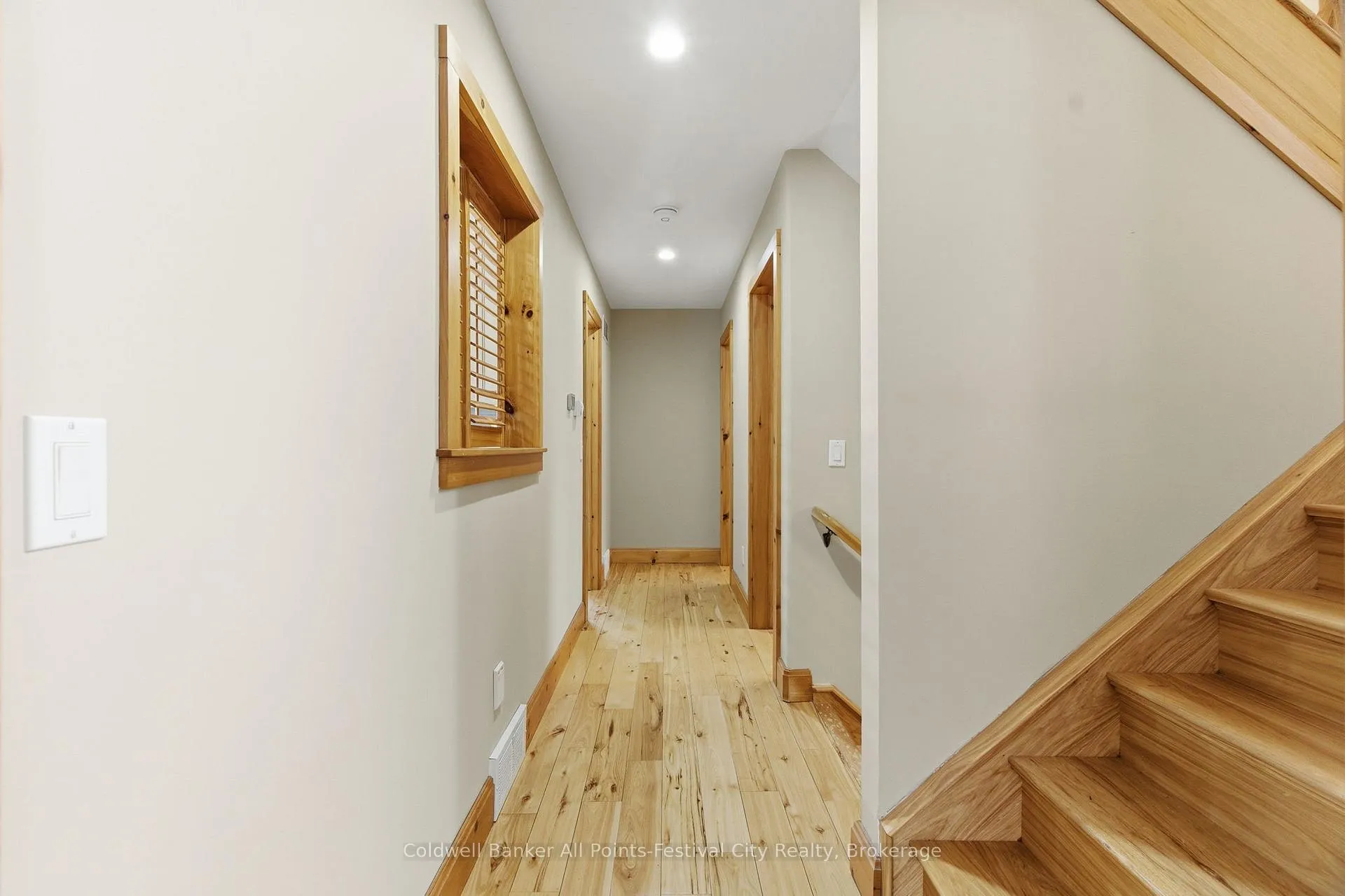 Photo 19 of 35 Jane Street, Bluewater, Bayfield — HOMEH