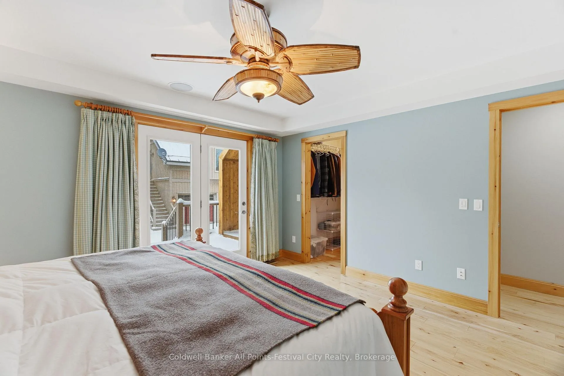 Photo 24 of 35 Jane Street, Bluewater, Bayfield — HOMEH