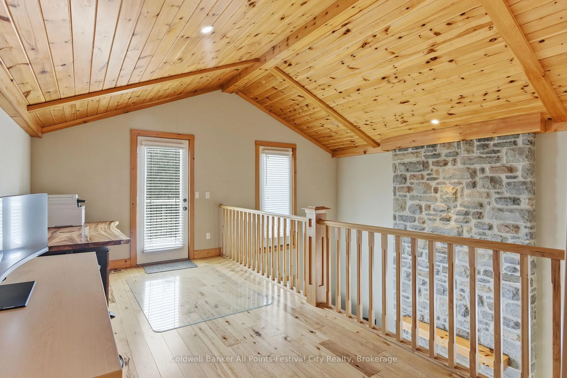 Photo 27 of 35 Jane Street, Bluewater, Bayfield — HOMEH