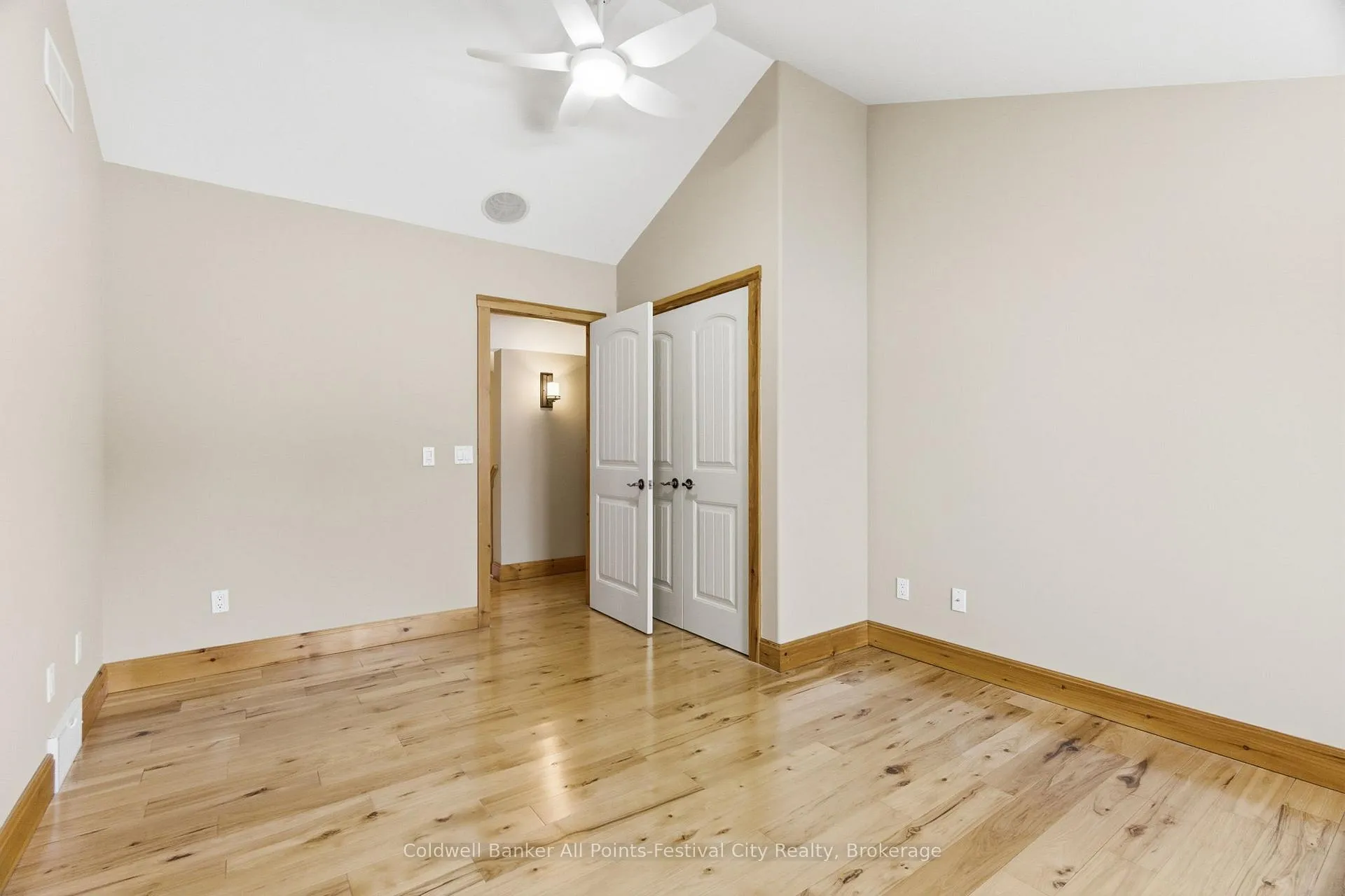 Photo 32 of 35 Jane Street, Bluewater, Bayfield — HOMEH