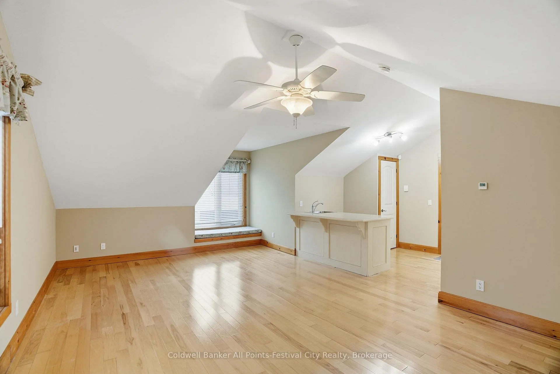 Photo 39 of 35 Jane Street, Bluewater, Bayfield — HOMEH