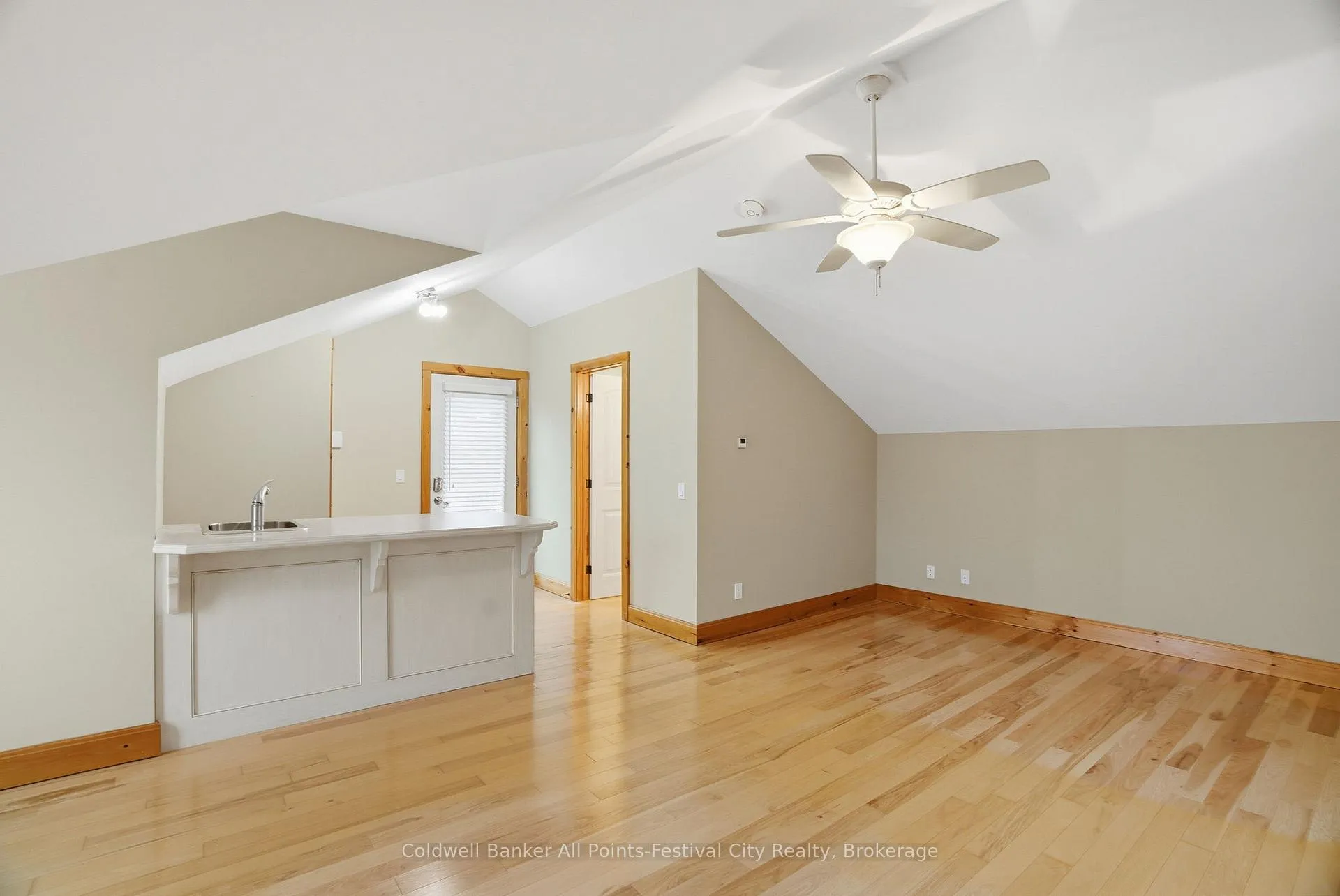 Photo 40 of 35 Jane Street, Bluewater, Bayfield — HOMEH