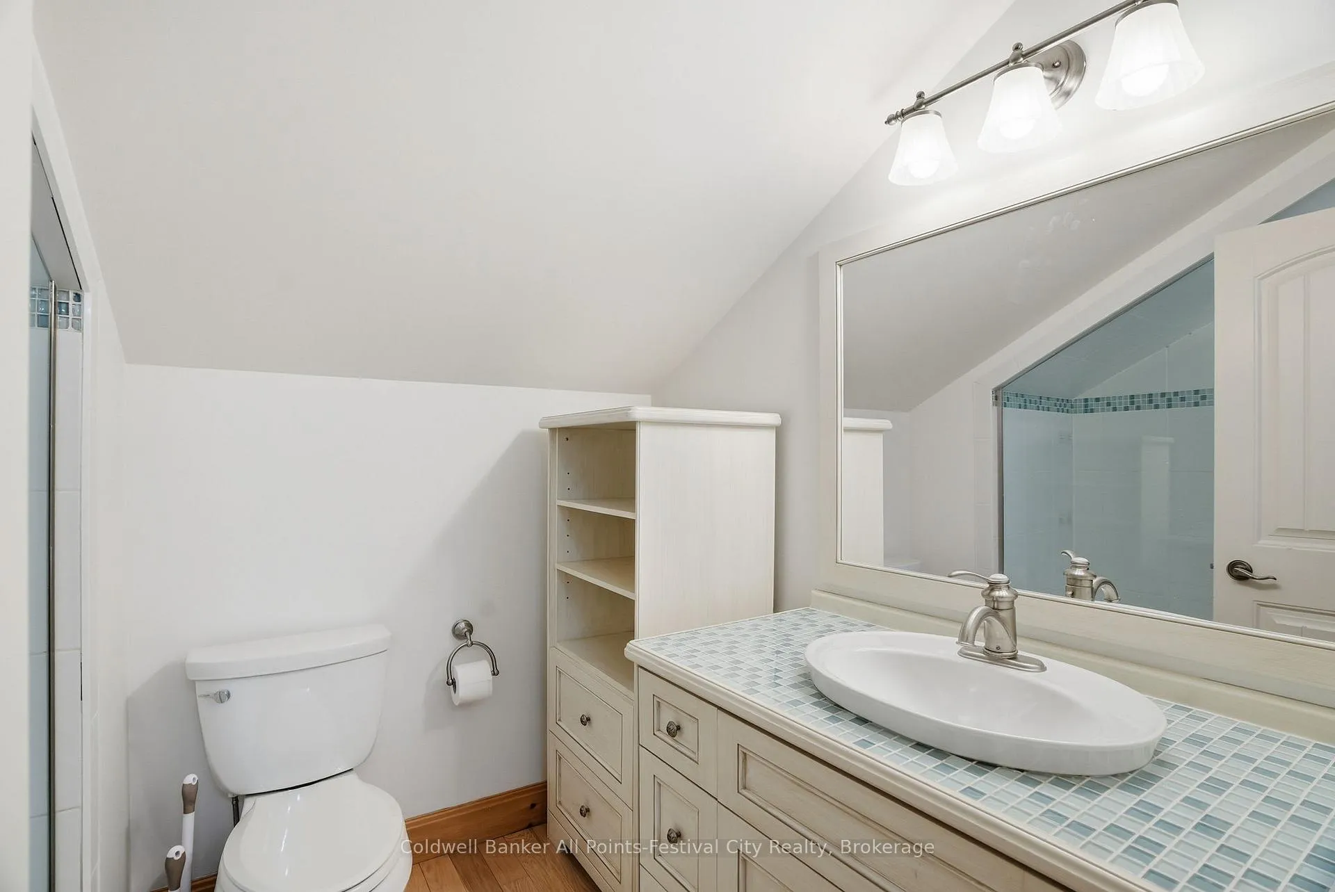 Photo 41 of 35 Jane Street, Bluewater, Bayfield — HOMEH