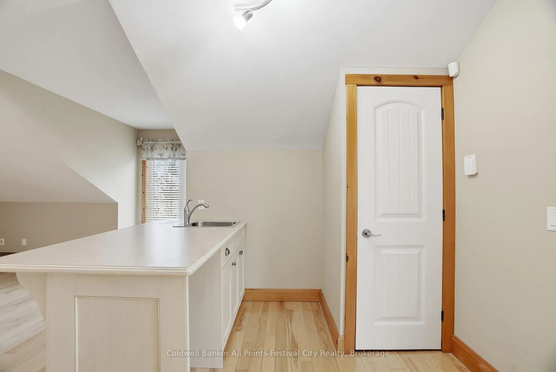 Photo 42 of 35 Jane Street, Bluewater, Bayfield — HOMEH
