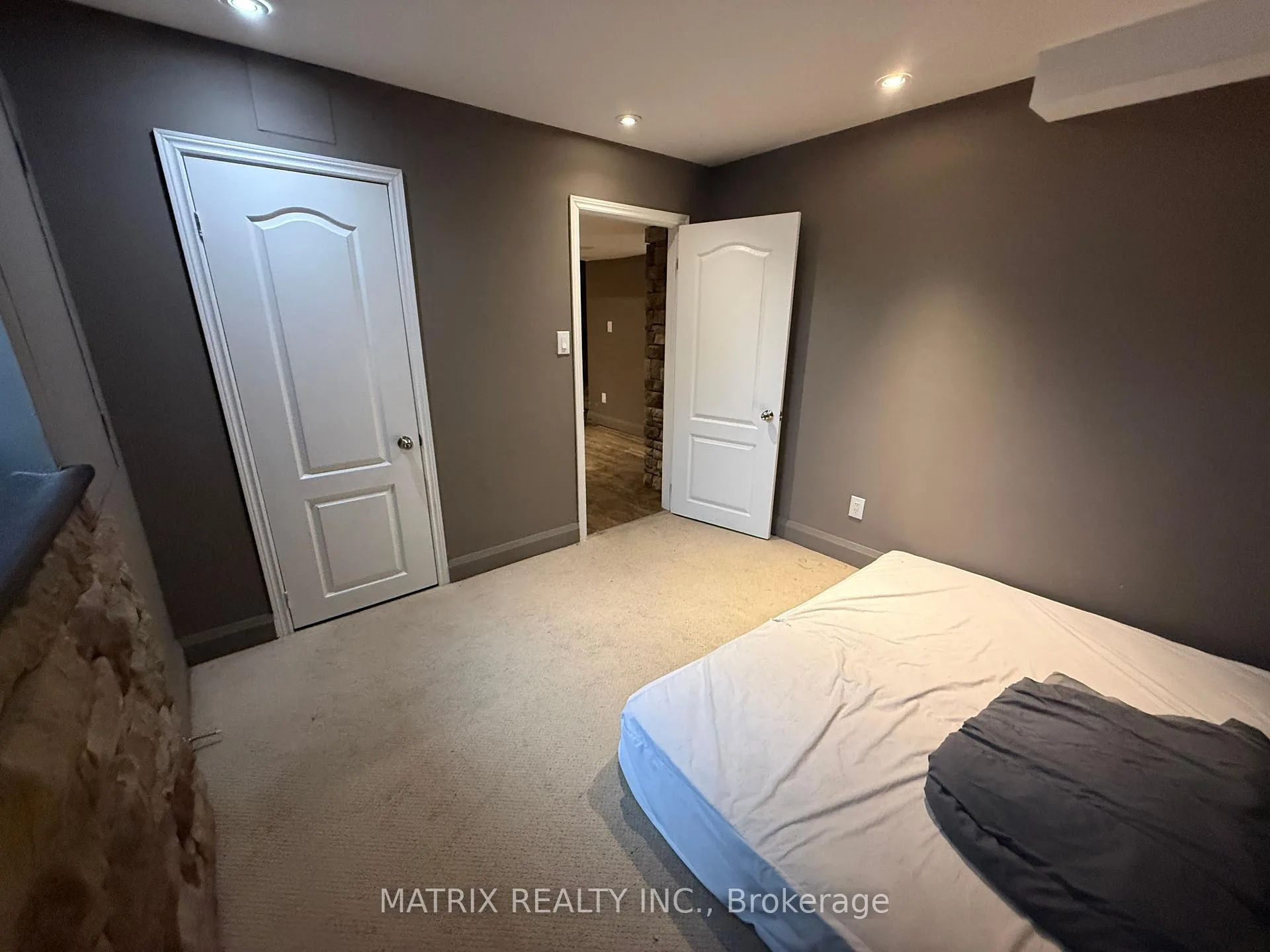 Photo 17 of 1707 Esterbrook Drive, Oshawa, Taunton — HOMEH