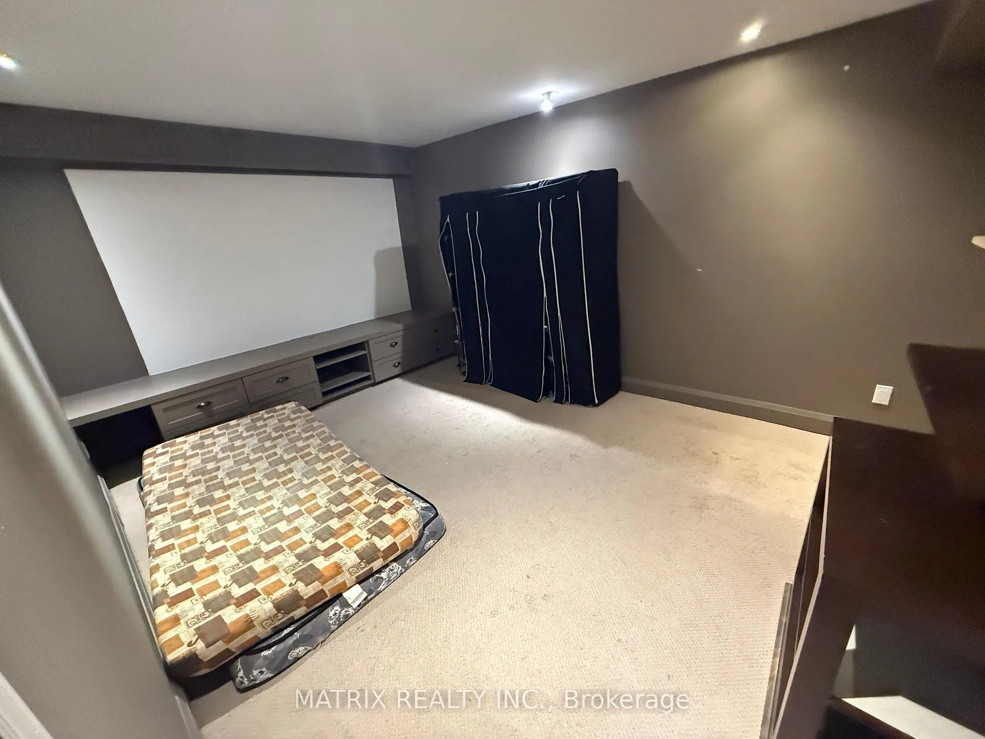 Photo 23 of 1707 Esterbrook Drive, Oshawa, Taunton — HOMEH
