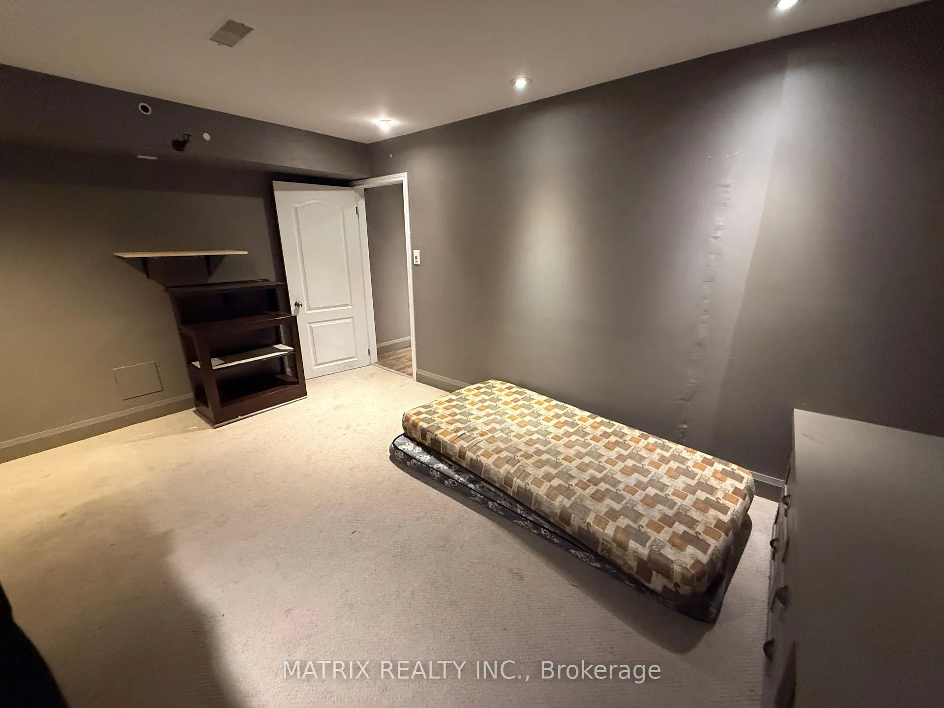 Photo 25 of 1707 Esterbrook Drive, Oshawa, Taunton — HOMEH