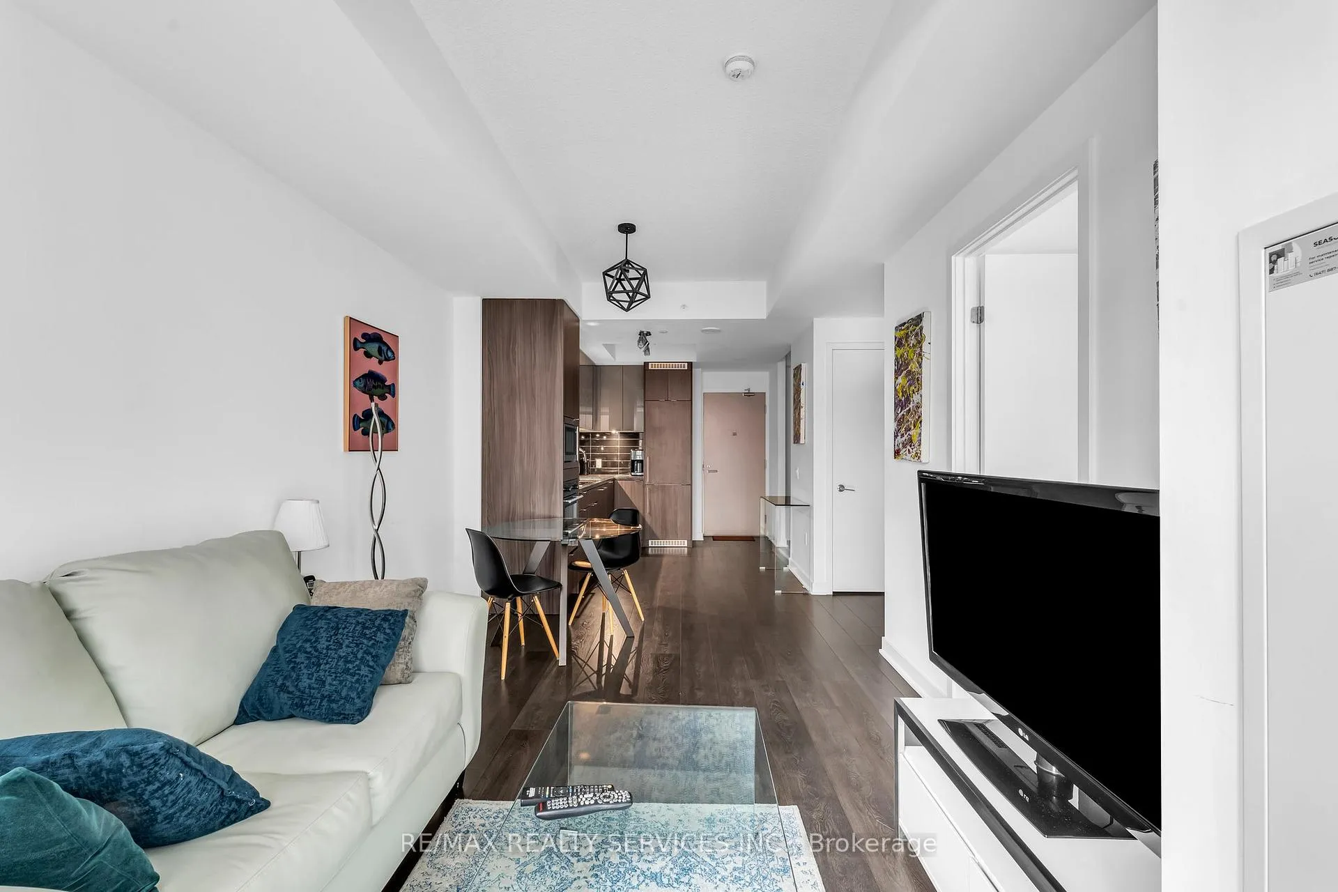 Photo 11 of Unit 915, 115 Blue Jays Way, Toronto, Waterfront Communities — HOMEH